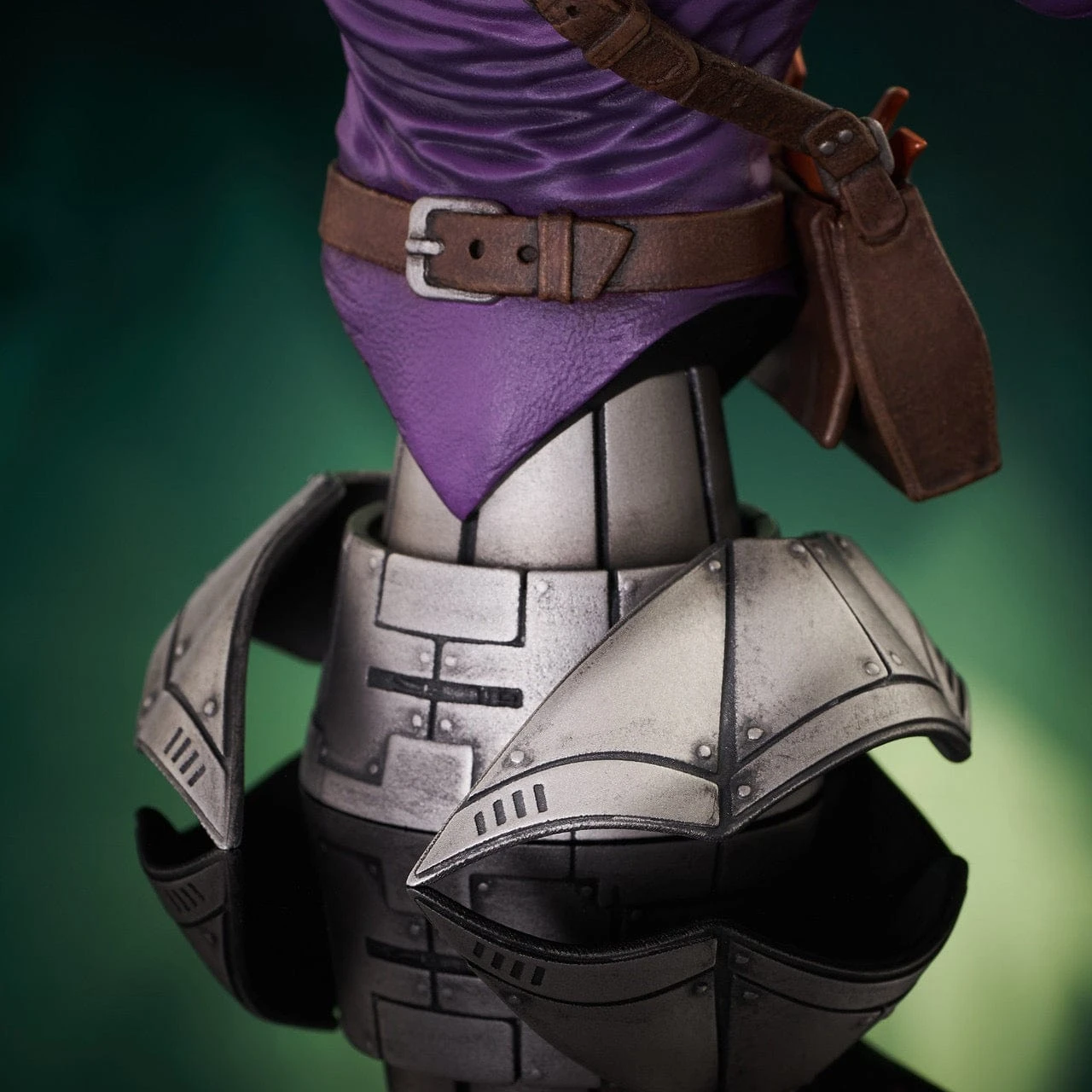 Marvel Comics Green Goblin 1:7 Scale Resin Mini-Bust 15 Marvel Comics Green Goblin 1:7 Scale Resin Mini-Bust - Image 13