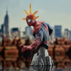 Marvel Comics Spider-Man 1:7 Scale Resin Mini-Bust -Science Fiction Toy Store diamond select toys marvel comics spider man 1 7 scale resin mini bust 30857147547718