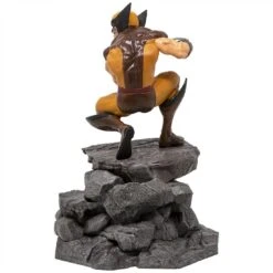 Marvel Gallery Comic Wolverine Statue Diorama -Science Fiction Toy Store diamond select toys marvel gallery comic wolverine statue diorama 30402039447622